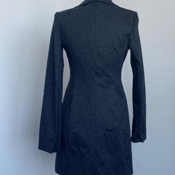 BAILEY 44 Long Black and Grey Striped Fitter Blazer, Size Small - Picture 2 of 9